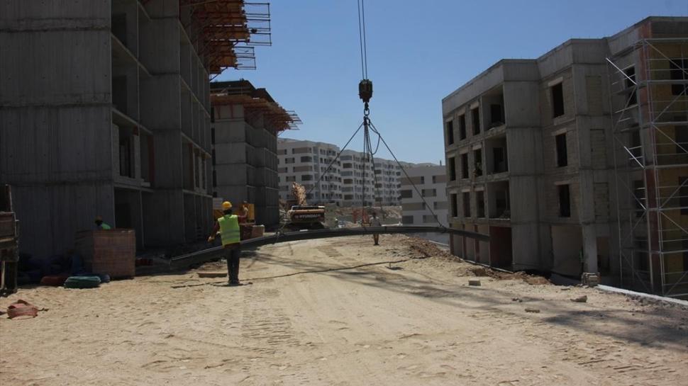 Diyarbakır'da inşaat iskelesi çöktü! Ölü ve yaralılar var