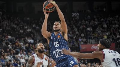 Anadolu Efes, Bologna deplasmannda
