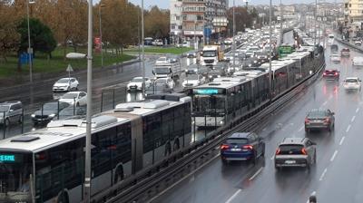 stanbulluya bunu reva gryorlar: Metrobste sabah ilesi 