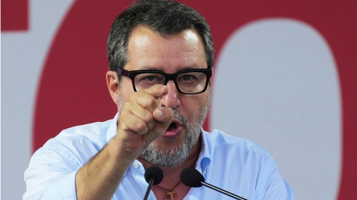 Matteo Salvini talya gmen babakan fotoraflar resimleri
