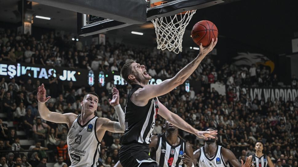 Beşiktaş, İtalyan ekibi Dolomiti Energia karşısında hata yapmadı