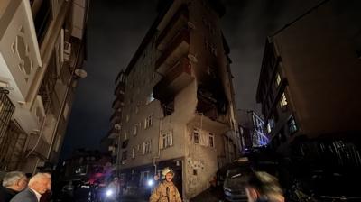 Kathane'de bir binada patlama... Evin duvarlar ykld