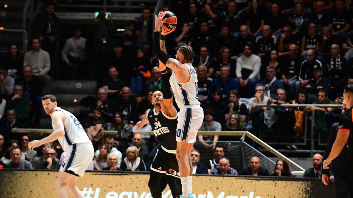 Anadolu Efes Basketbol Virtus Bologna fotoraflar resimleri