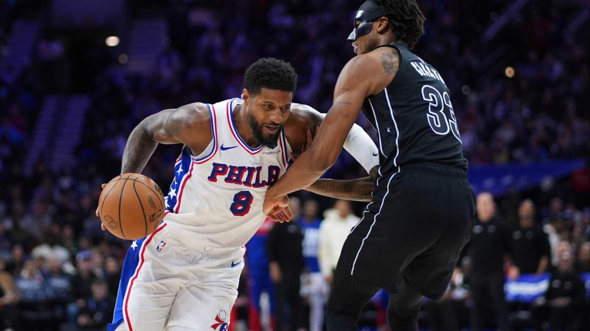 Philadelphia 76er Paul George NBA fotoraflar resimleri