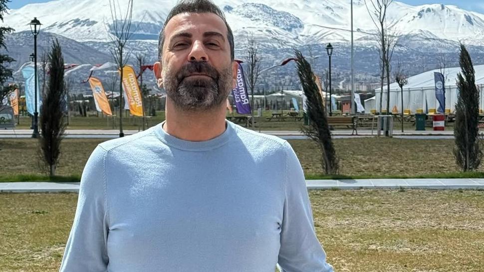 Emre Karayel'den ailesiyle ilgili şoke eden itiraf! 'Dayak yedim'