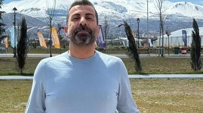 Emre Karayel'den ailesiyle ilgili oke eden itiraf! 'Dayak yedim'