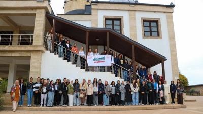 Maziden Atiye yolculu�u... Diyarbak�r, �ehit ve gazi �ocuklar�n� a��rl�yor