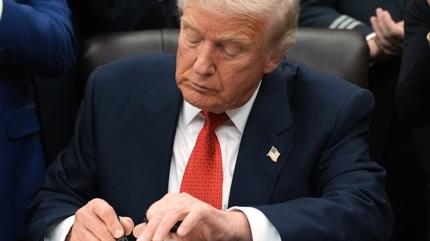 Sava davullar alyor! Seenekler Trump'a sunuldu