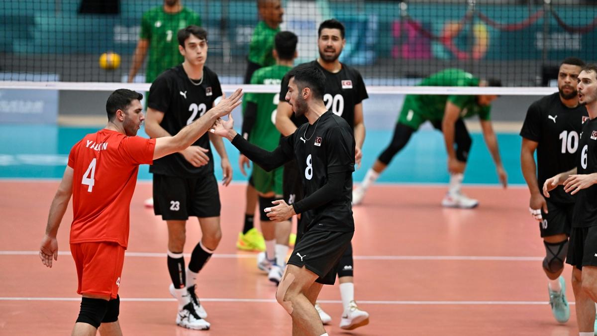 gm madalya voleybol filenin efeleri fotoraflar resimleri