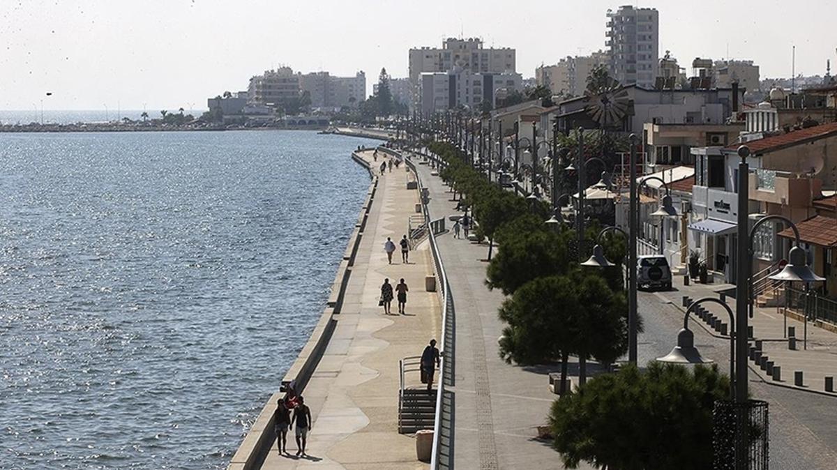 AKEL yabanclar  mlk sat kstlamas  GKRYde kontrolsz mlk alma  Adada gettolama fotoraflar resimleri