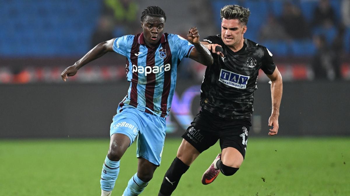 Christ Inao Oulai trabzonspor fildii sahili fotoraflar resimleri