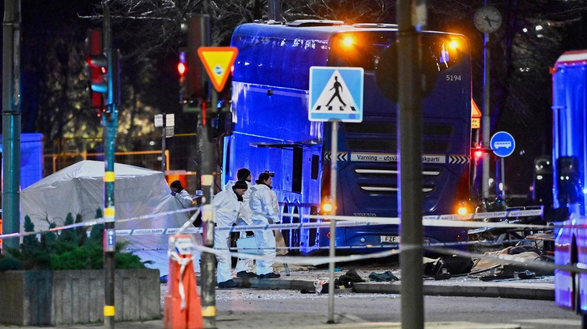 isve stockholm otobs kazas fotoraflar resimleri