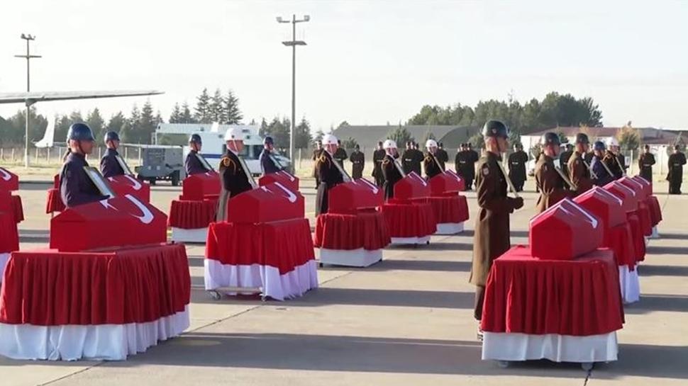 Türkiye şehitlerini uğurluyor