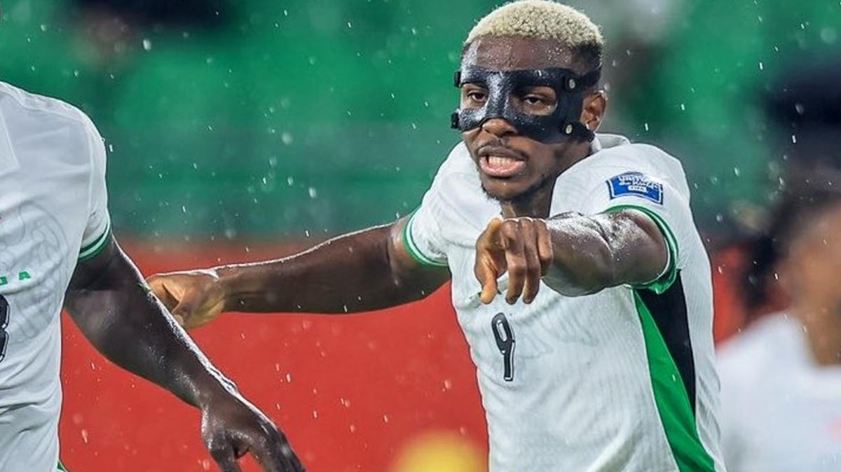 victor osimhen nijerya futbol fotoraflar resimleri