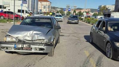 Bartn'da feci kaza: 3 yaral