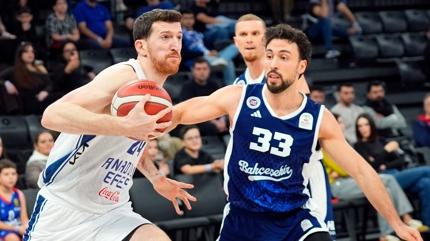 Baheehir Koleji deplasmanda Anadolu Efes'i yendi