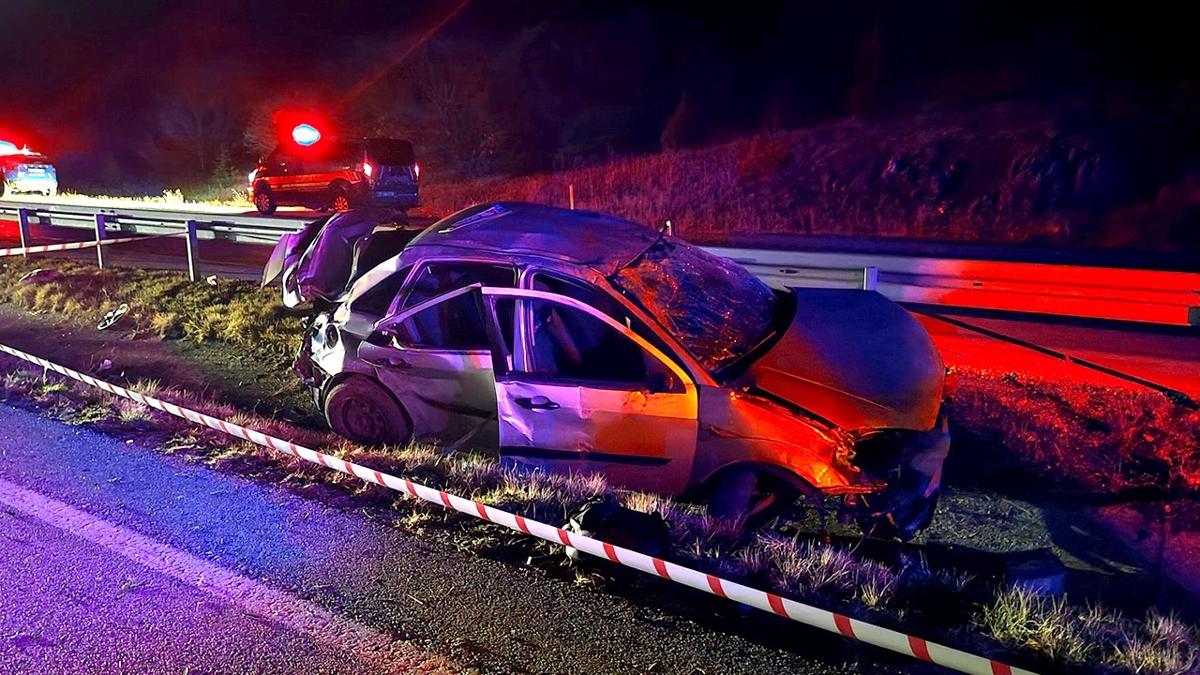 Trafik kazas  Koparan mevkisi  orum Sungurlu  Erol Olok Hastanesi  Ambulans  Yarallar fotoraflar resimleri