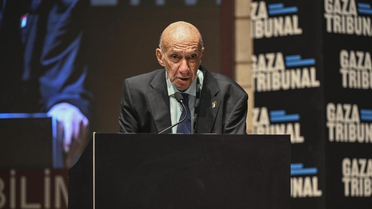 Richard Falk insan haklar Kanada havaliman Fortress America fotoraflar resimleri