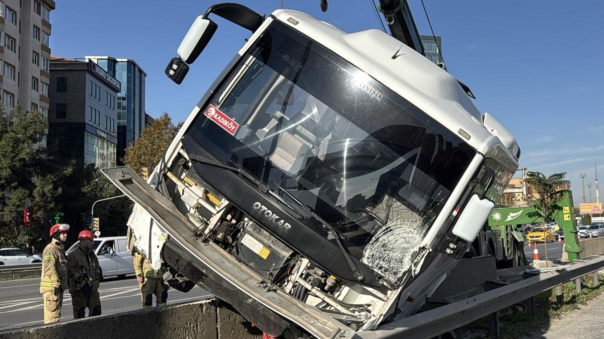 kaza trafik younluu servis minibs D-100 kara yolu fotoraflar resimleri