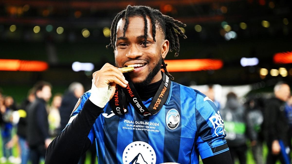 ademola lookman transfer galatasaray fotoraflar resimleri