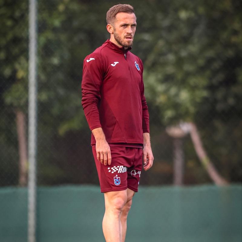 Trabzonspor'da Edin Visca yedek kul�besine hapsoldu