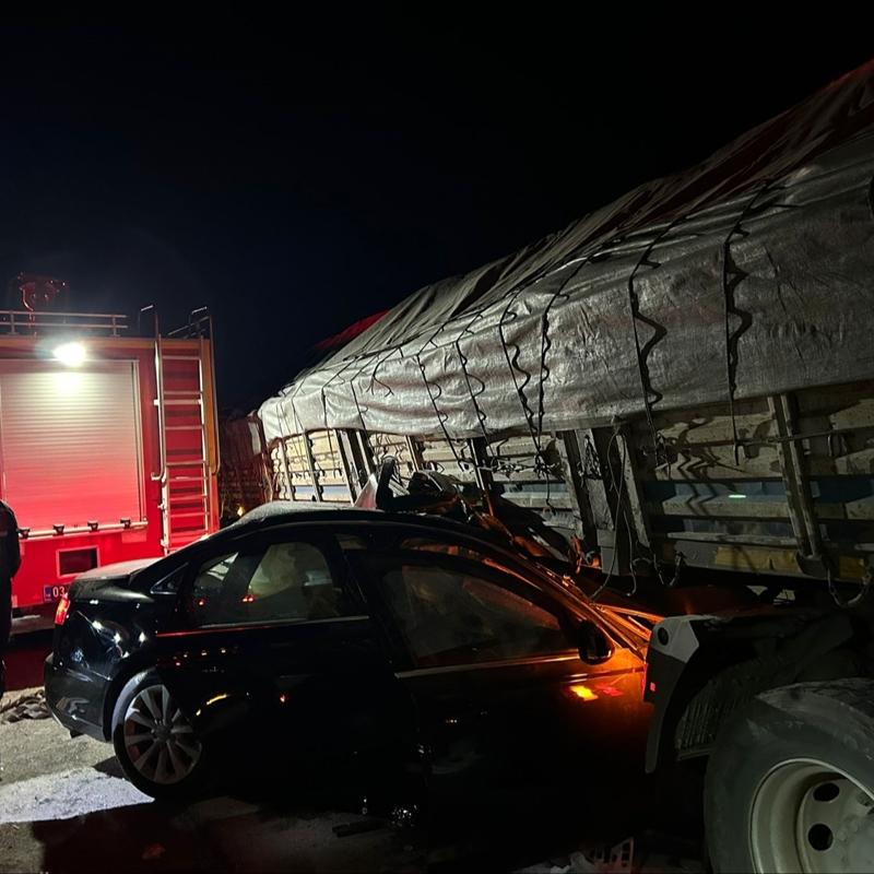 Afyonkarahisar'da feci kaza: 2 l, 2 yaral