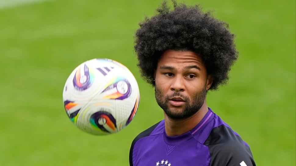 Bayern Münih'te Serge Gnabry ile yeni sözleşme imzalanabilir