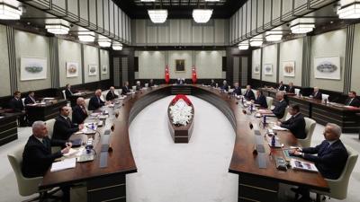 Cumhurbakanl Kabinesi topland