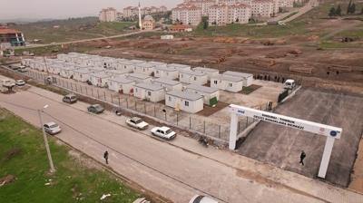 Sındırgı'da geçici yaşam merkezi dolmaya başladı! Depremzedeler memnuniyetlerini dile getirdi