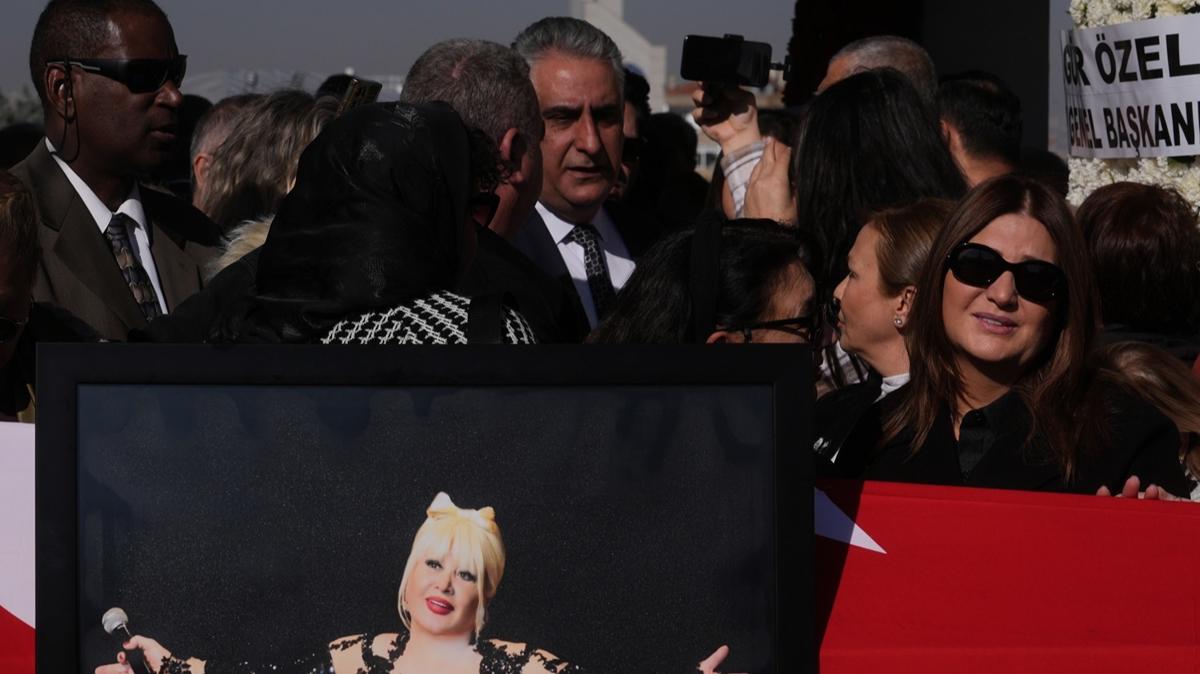 muazzez abac muazzez abac cenaze magazin fotoraflar resimleri