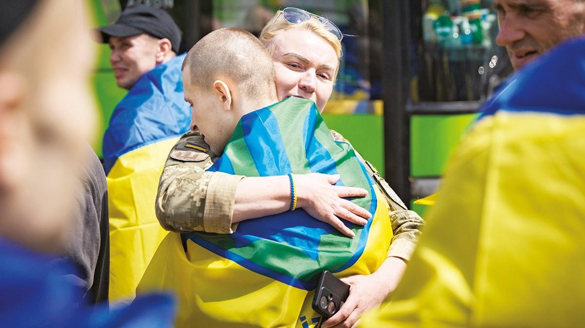 trkiye rusya ukrayna esir esir takas fotoraflar resimleri