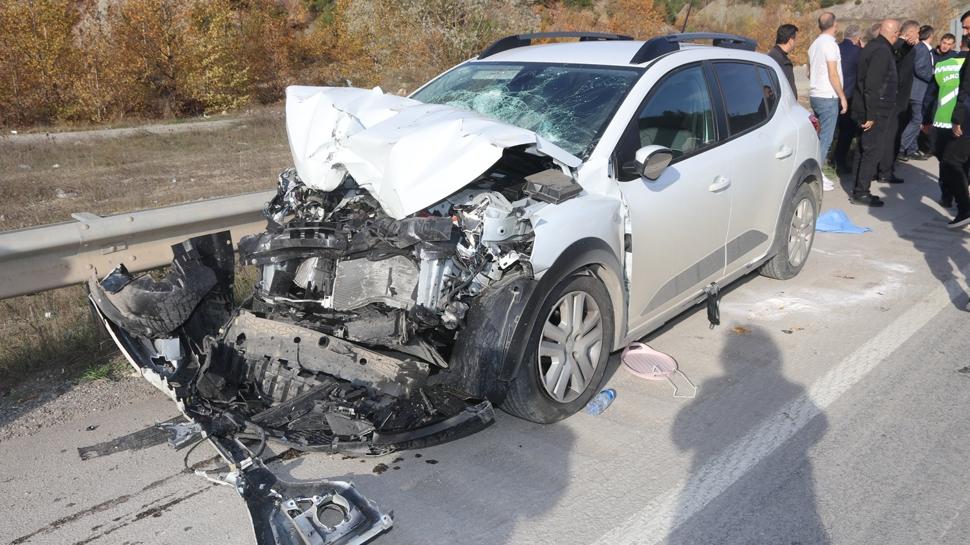 Amasya'da kamyon ile otomobil çarpıştı: 3 yaralı