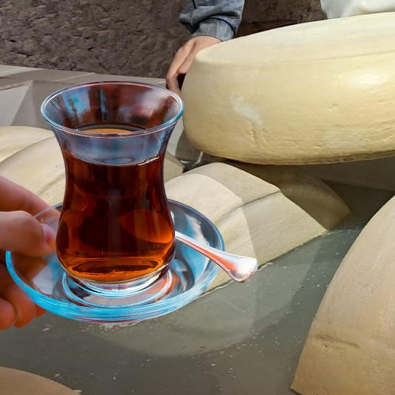 Kahvaltda ay ile sakn tketmeyin, zehir oluyor! Demir depolarn sfrlyor, kalsiyumu azaltyor