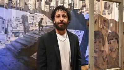 Oyuncu Motaz Malhees, Size yalvaran bir ocuun sesini duymak en zor eylerden biriydi.