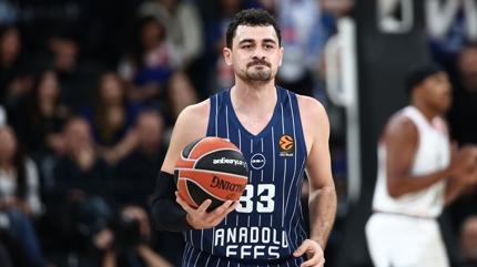 Anadolu Efes'ten aklama: 3 hafta yok!