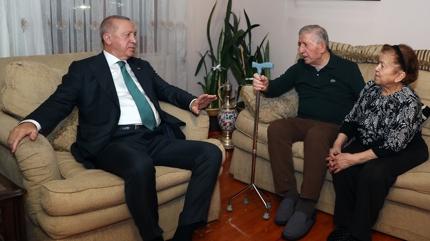 Bakan Erdoan'dan Kksal Toptan'a ziyaret