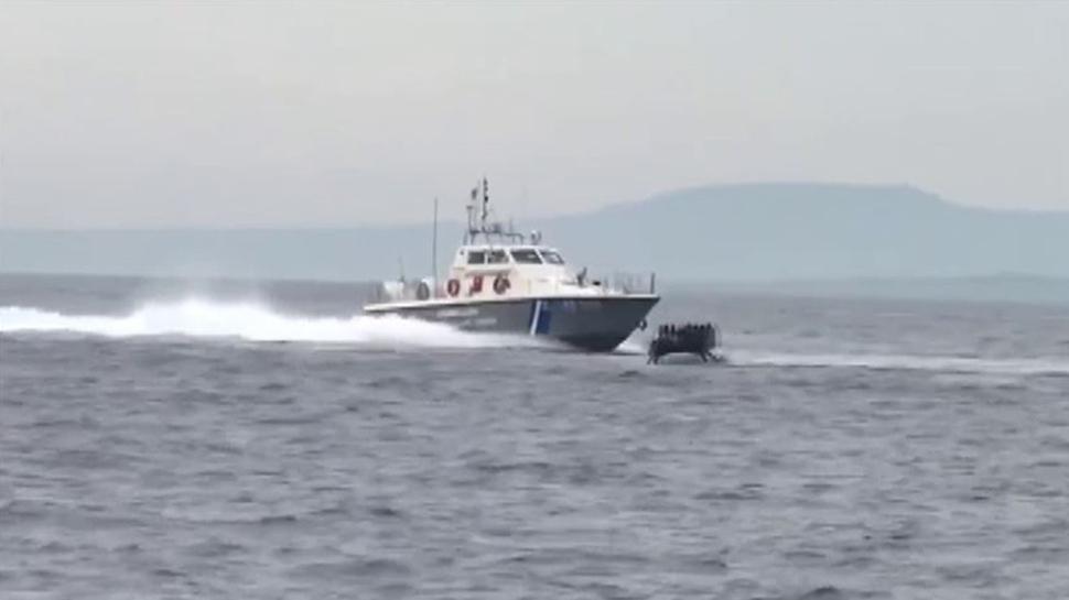 Ege Denizi'nde gergin anlar... Türk teknesine ateş açıldı