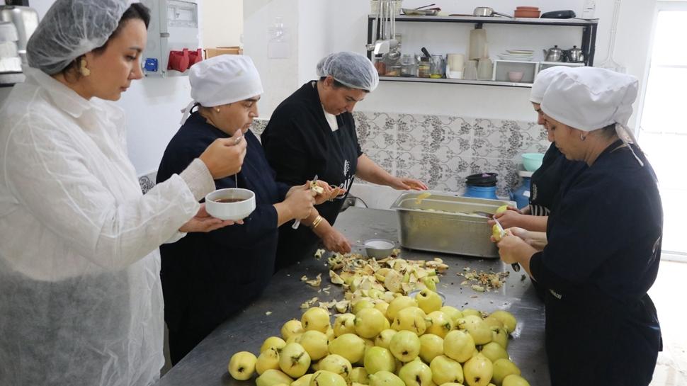 Küçük siparişlerle başladı, şimdi 50 çeşit ürün satıyor