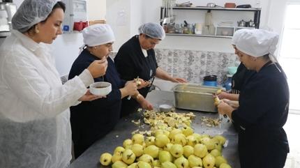 Kk siparilerle balad, imdi 50 eit rn satyor