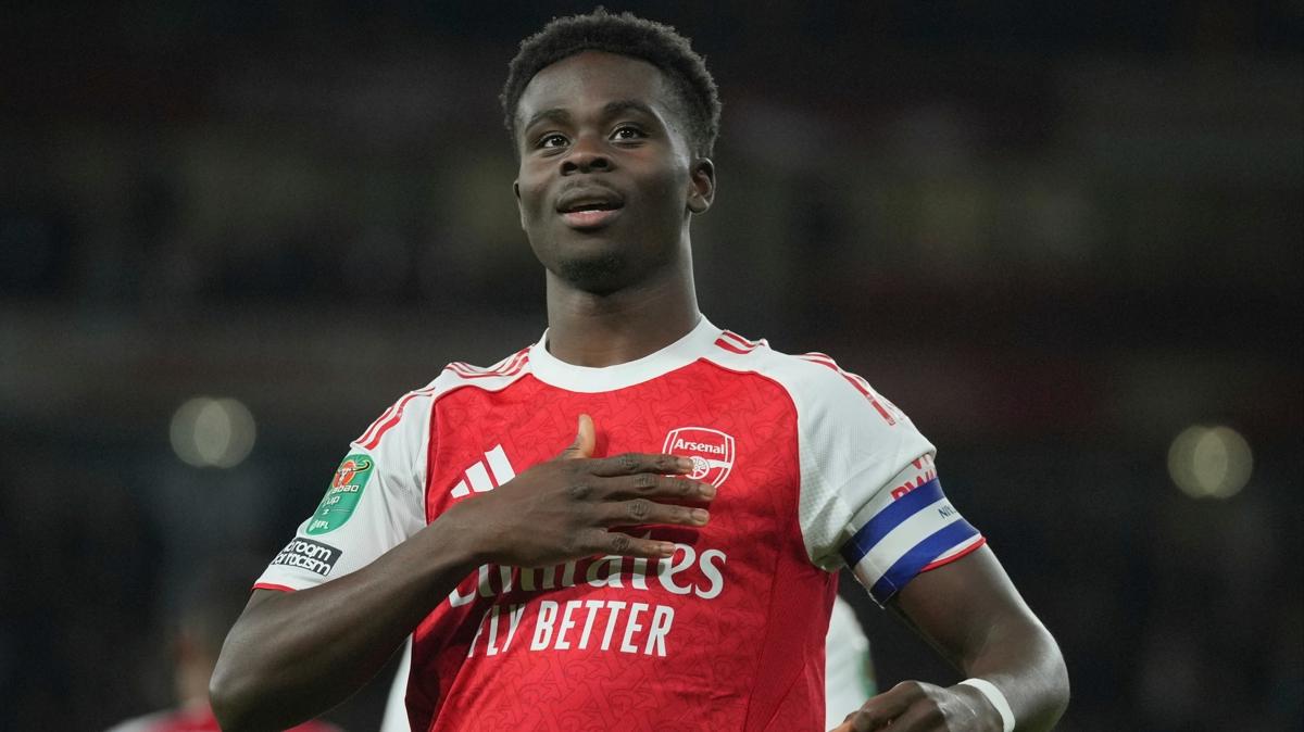 bukayo saka arsenal premier lig fotoraflar resimleri