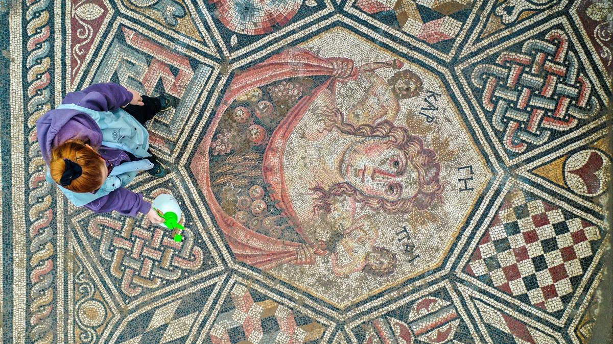 znik mozaik arkeoloji fotoraflar resimleri