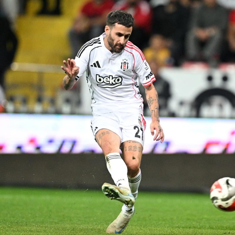 Rafa Silva i�in �lkesinden fla� iddia: Bedelsiz ayr�lacak