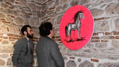 Tarihi Hsrev Kethda Hamam'nda sanat ve performans bir arada