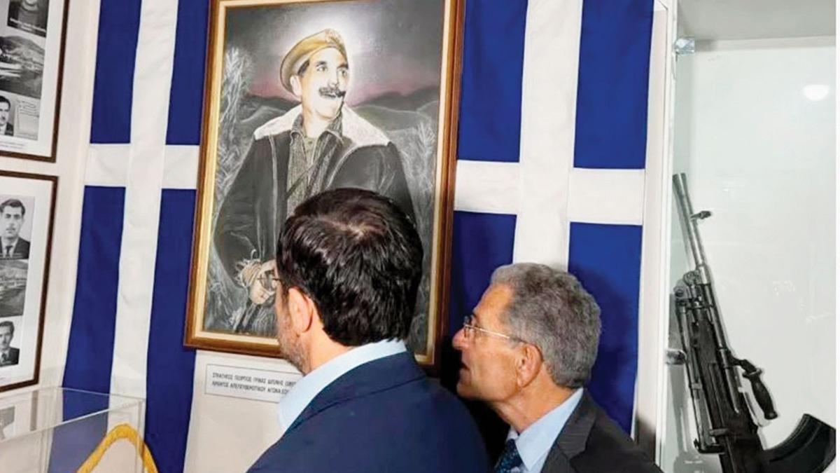 RumYnetimiHristodulidis AKELalTarihi ErturuloluDmanlk fotoraflar resimleri