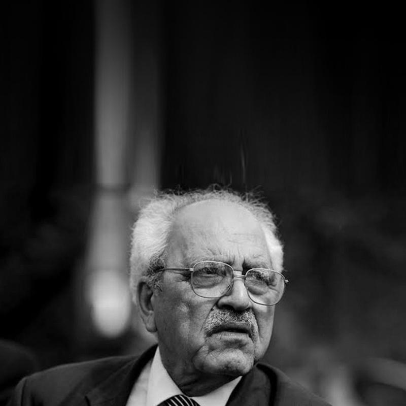 Vefatnn 4. yl... Sevenleri Sezai Karako'u and