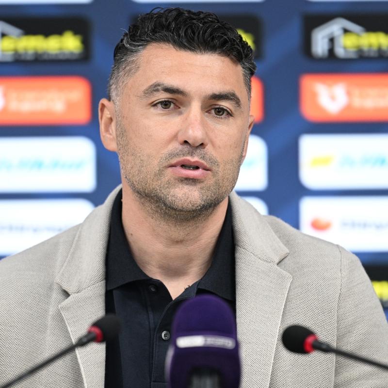 Burak Y�lmaz: Emin ad�mlarla ilerliyoruz