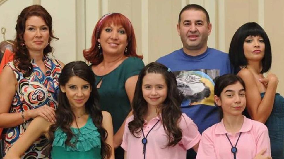 Evrim Akın iddiası alevlendi! Yağmur Ün ve Zeynep Gülmez'in imalı paylaşımı olay oldu