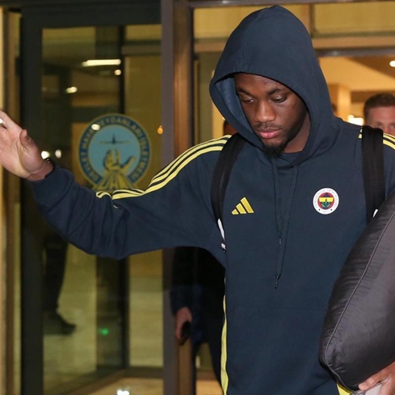 Fenerbah�e, kritik ma� �ncesi Rize'ye geldi