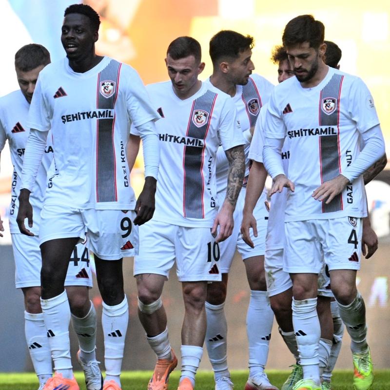 Gaziantep FK, Kayseri'de 3 golle kazand�