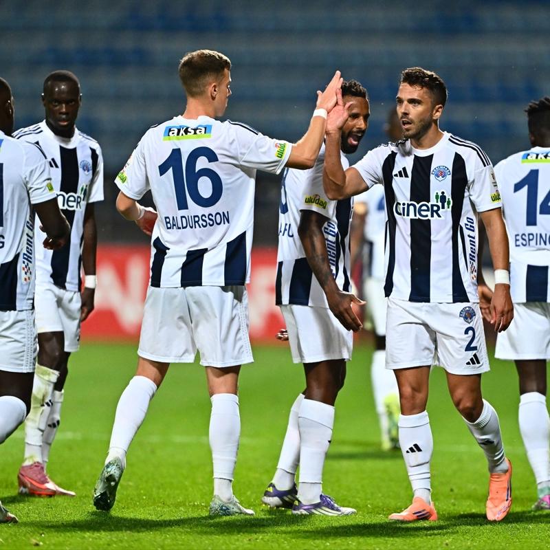 Kas�mpa�a deplasmanda Alanyaspor ile kozlar�n� payla�acak
